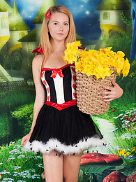 UhTeens presents: She has no problem with showing her amazing curves off and enjoys doing it all the way when she stands in front of the camera.